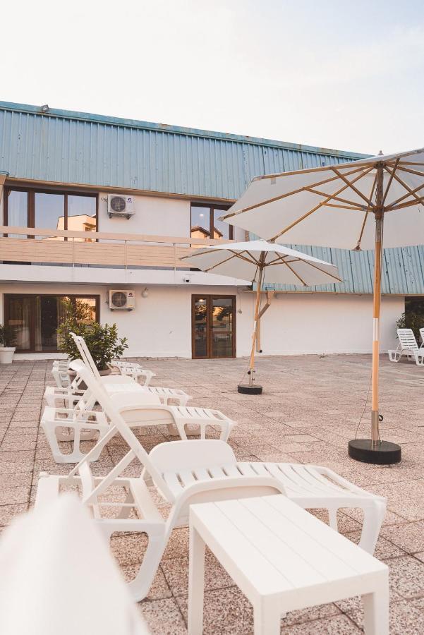 Amadina Garden Hotel Lozenets Exterior photo